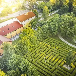 Отель I Restauracja Brochow Вроцлав