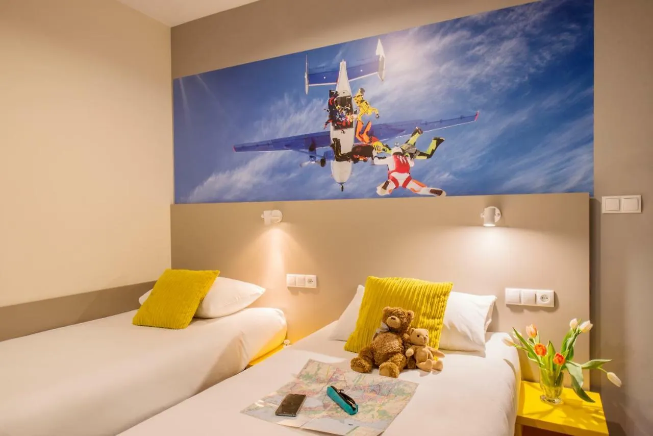 Hotel ibis Styles Warszawa West Mory 3*,