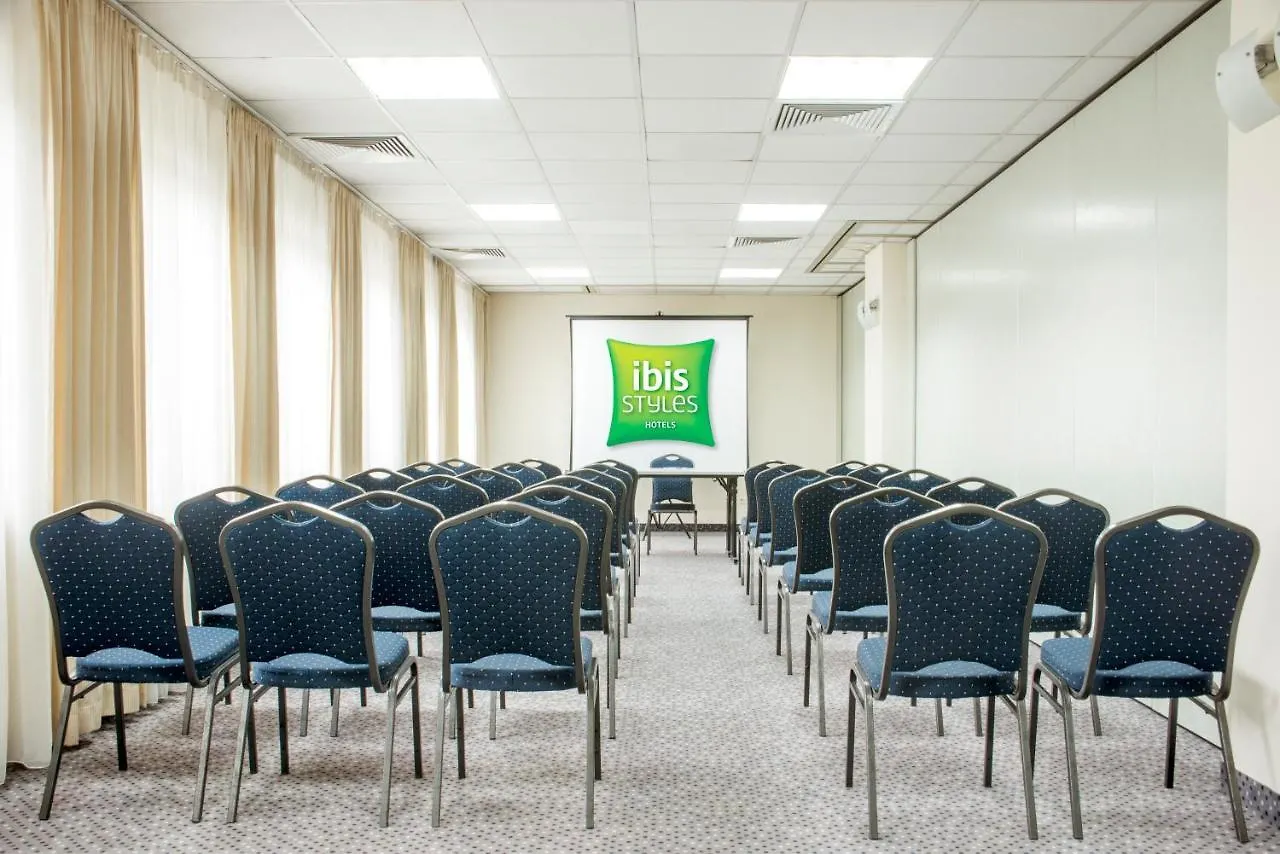 Отель Ibis Styles Warszawa West Моры